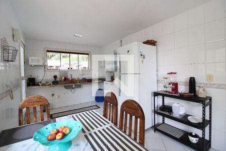 Casa de condomínio para alugar com 400m², 5 quartos e 2 vagasCozinha