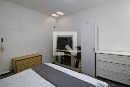 Casa de condomínio para alugar com 400m², 5 quartos e 2 vagasCasa 2 Fundos - Quarto 2  