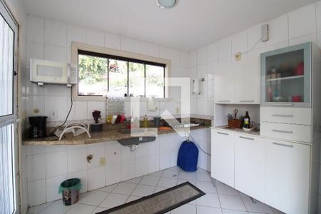 Casa de condomínio para alugar com 400m², 5 quartos e 2 vagasCozinha