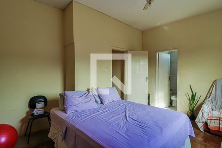 Casa à venda com 240m², 6 quartos e 2 vagasQuarto 6 Suíte