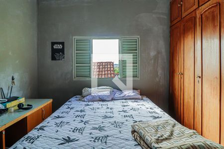 Casa à venda com 240m², 6 quartos e 2 vagasQuarto 2