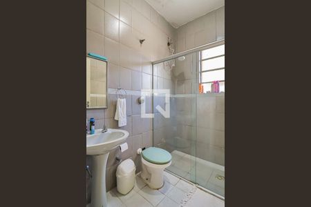 Casa à venda com 240m², 6 quartos e 2 vagasBanheiro do Corredor