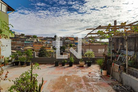 Casa à venda com 240m², 6 quartos e 2 vagasÁrea Externa