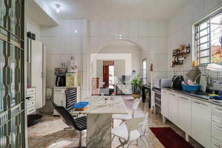 Casa à venda com 240m², 6 quartos e 2 vagasCozinha