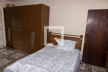 Casa à venda com 150m², 3 quartos e 4 vagas Casa à venda com 150m², 3 quartos e 4 vagasSuíte 2