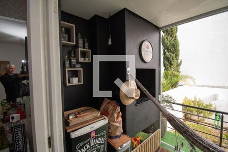 Casa à venda com 122m², 3 quartos e 2 vagas Casa à venda com 122m², 3 quartos e 2 vagasárea-churrasqueira