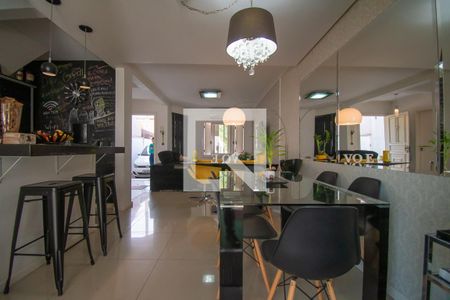 Casa à venda com 122m², 3 quartos e 2 vagas Casa à venda com 122m², 3 quartos e 2 vagasestar-jantar/sala