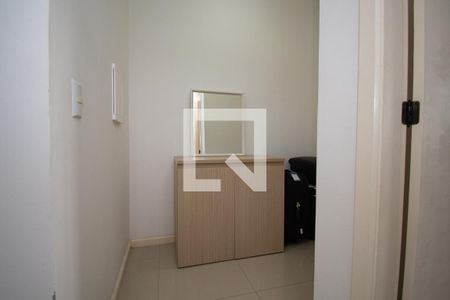 Casa à venda com 122m², 3 quartos e 2 vagas Casa à venda com 122m², 3 quartos e 2 vagascorredor