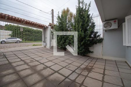 Casa à venda com 122m², 3 quartos e 2 vagas Casa à venda com 122m², 3 quartos e 2 vagasfrente do imóvel