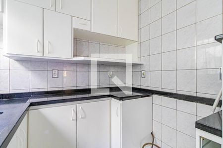Casa à venda com 139m², 4 quartos e 2 vagas Casa à venda com 139m², 4 quartos e 2 vagasCozinha