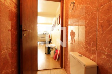 Casa à venda com 300m², 3 quartos e 8 vagasLavabo da Garagem