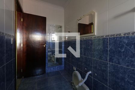 Casa à venda com 300m², 3 quartos e 8 vagasBanheiro da Suite 3
