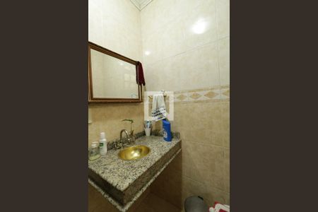 Casa à venda com 300m², 3 quartos e 8 vagasLavabo