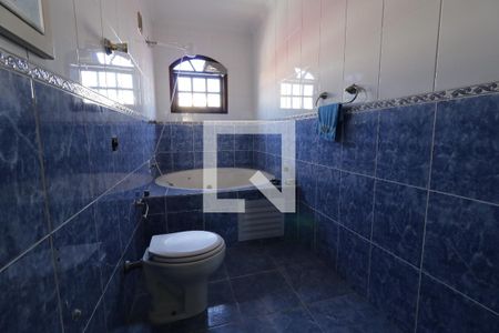 Casa à venda com 300m², 3 quartos e 8 vagasBanheiro da Suite 3