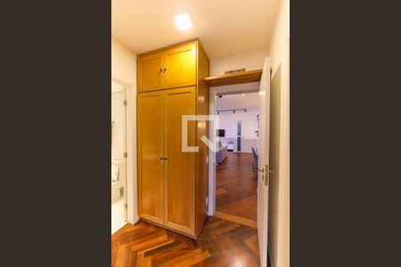 Corredor de apartamento à venda com 3 quartos, 140m² em Jardim Lar Sao Paulo, São Paulo