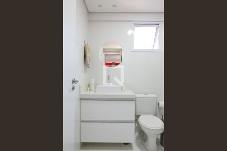 Apartamento à venda com 60m², 2 quartos e 1 vaga Apartamento à venda com 60m², 2 quartos e 1 vagaBanheiro da Suite
