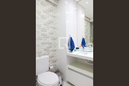 Apartamento à venda com 60m², 2 quartos e 1 vaga Apartamento à venda com 60m², 2 quartos e 1 vagaBanheiro Social