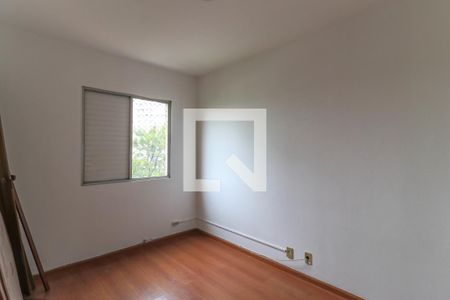 Apartamento à venda com 57m², 2 quartos e 1 vagaQuarto 2