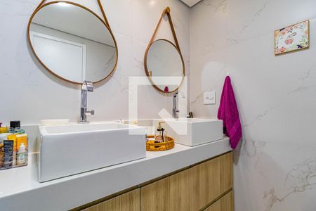 Apartamento à venda com 134m², 3 quartos e 2 vagasSuite - Banheiro