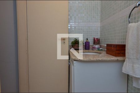 Casa de condomínio à venda com 150m², 3 quartos e 2 vagas Casa de condomínio à venda com 150m², 3 quartos e 2 vagasLavabo 2
