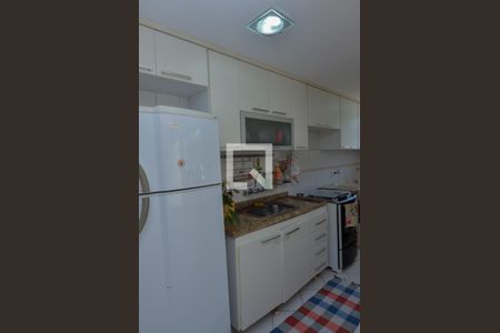 Casa de condomínio à venda com 150m², 3 quartos e 2 vagas Casa de condomínio à venda com 150m², 3 quartos e 2 vagasCozinha e Área de Serviço
