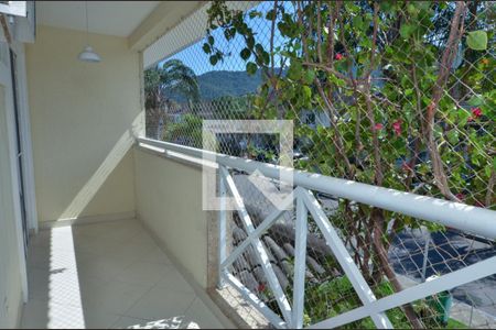 Casa de condomínio à venda com 150m², 3 quartos e 2 vagas Casa de condomínio à venda com 150m², 3 quartos e 2 vagasQuarto 1 - varanda