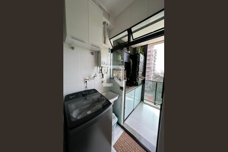 Apartamento à venda com 67m², 2 quartos e 1 vaga Apartamento à venda com 67m², 2 quartos e 1 vagaCozinha e Área de Serviço