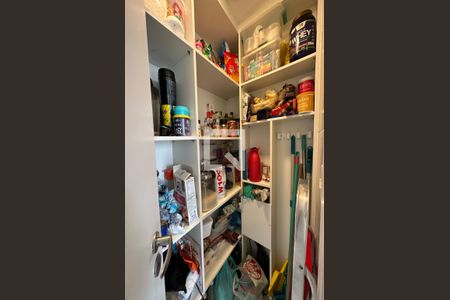 Apartamento à venda com 67m², 2 quartos e 1 vaga Apartamento à venda com 67m², 2 quartos e 1 vagaCozinha - Despensa