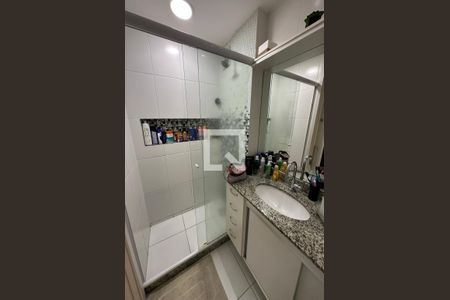 Apartamento à venda com 67m², 2 quartos e 1 vaga Apartamento à venda com 67m², 2 quartos e 1 vagaBanheiro da Suíte