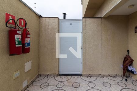 Casa de condomínio à venda com 105m², 3 quartos e 1 vaga Casa de condomínio à venda com 105m², 3 quartos e 1 vagaEntrada