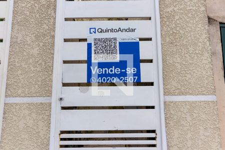 Casa de condomínio à venda com 105m², 3 quartos e 1 vaga Casa de condomínio à venda com 105m², 3 quartos e 1 vagaPlaquinha