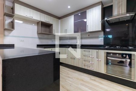 Casa de condomínio à venda com 105m², 3 quartos e 1 vaga Casa de condomínio à venda com 105m², 3 quartos e 1 vagaCozinha