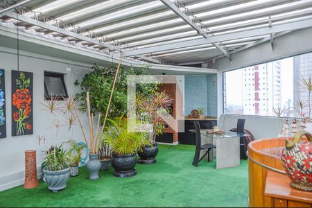 Apartamento à venda com 250m², 4 quartos e 3 vagas Apartamento à venda com 250m², 4 quartos e 3 vagasChurrasqueira