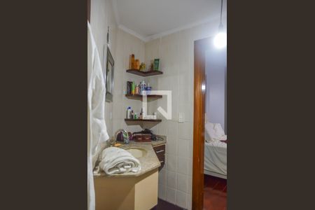 Apartamento à venda com 250m², 4 quartos e 3 vagas Apartamento à venda com 250m², 4 quartos e 3 vagasBanheiro da Suíte