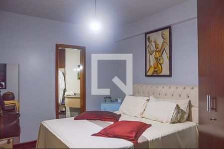 Apartamento à venda com 250m², 4 quartos e 3 vagas Apartamento à venda com 250m², 4 quartos e 3 vagasQuarto Suíte