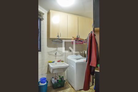 Apartamento à venda com 250m², 4 quartos e 3 vagas Apartamento à venda com 250m², 4 quartos e 3 vagasÁrea de Serviço