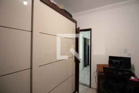 Casa à venda com 88m², 3 quartos e 3 vagasQuarto 3
