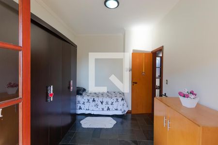 Casa de condomínio à venda com 298m², 6 quartos e sem vaga Casa de condomínio à venda com 298m², 6 quartos e sem vagaQuarto 02