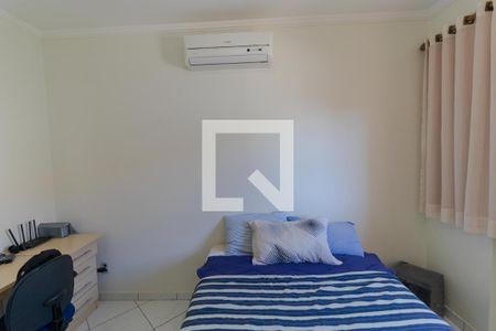 Casa de condomínio à venda com 298m², 6 quartos e sem vaga Casa de condomínio à venda com 298m², 6 quartos e sem vagaQuarto 02 da Casa 02