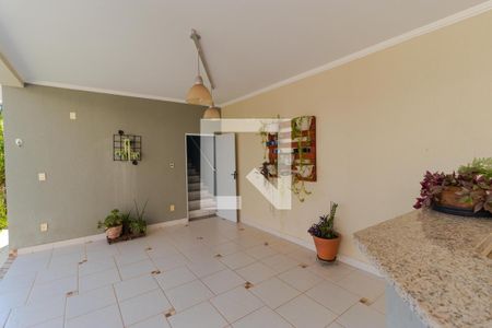 Casa de condomínio à venda com 298m², 6 quartos e sem vaga Casa de condomínio à venda com 298m², 6 quartos e sem vagaChurrasqueira e Forno de Pizza