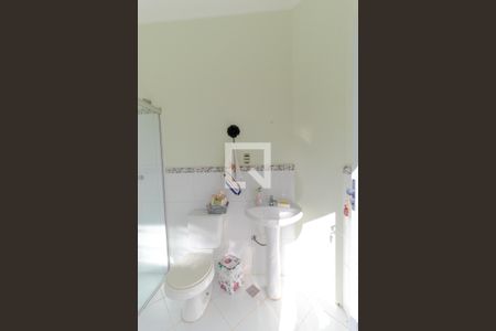 Casa de condomínio à venda com 298m², 6 quartos e sem vaga Casa de condomínio à venda com 298m², 6 quartos e sem vagaBanheiro da Edícula