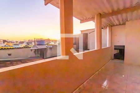 Casa à venda com 200m², 4 quartos e 3 vagas Casa à venda com 200m², 4 quartos e 3 vagasVista do Terraço