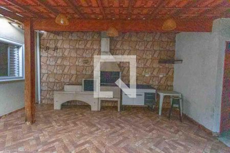 Casa à venda com 200m², 4 quartos e 3 vagas Casa à venda com 200m², 4 quartos e 3 vagasChurrasqueira