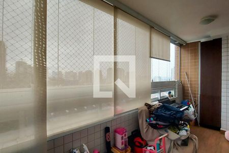 Apartamento à venda com 201m², 4 quartos e 2 vagasVaranda 