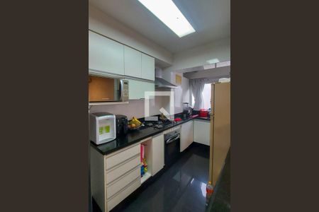 Apartamento à venda com 201m², 4 quartos e 2 vagasCozinha 