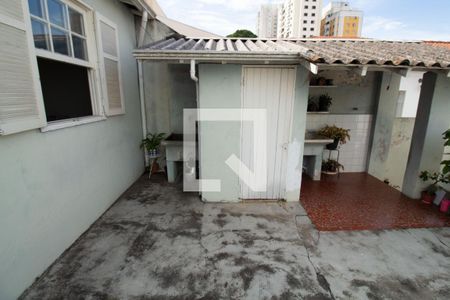 Casa à venda com 260m², 3 quartos e 3 vagas Casa à venda com 260m², 3 quartos e 3 vagasQuintal