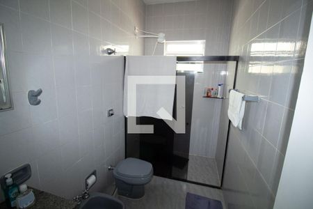 Casa à venda com 260m², 3 quartos e 3 vagas Casa à venda com 260m², 3 quartos e 3 vagasBanheiro