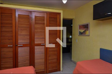 Casa de condomínio à venda com 98m², 3 quartos e 3 vagas Casa de condomínio à venda com 98m², 3 quartos e 3 vagasQuarto 2