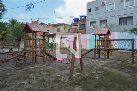 Casa de condomínio à venda com 98m², 3 quartos e 3 vagas Casa de condomínio à venda com 98m², 3 quartos e 3 vagasÁrea comum - Playground