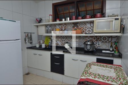 Casa de condomínio à venda com 98m², 3 quartos e 3 vagas Casa de condomínio à venda com 98m², 3 quartos e 3 vagasCozinha